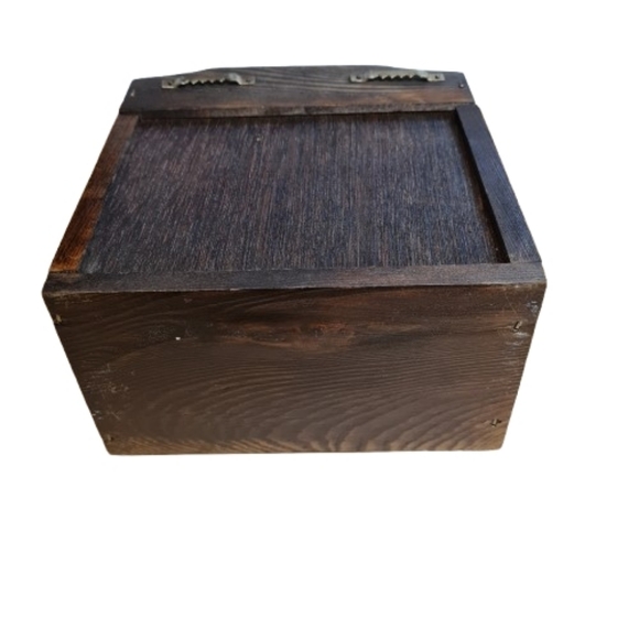 Hand Crafted Wooden Recipe Box; Box 8x3.5x6.25 approx Inside is 2.75x5.25 approx - Picture 2 of 7